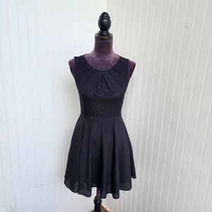 Express Women's Black Sleeveless Round Neck Dress Knee Length Size 2